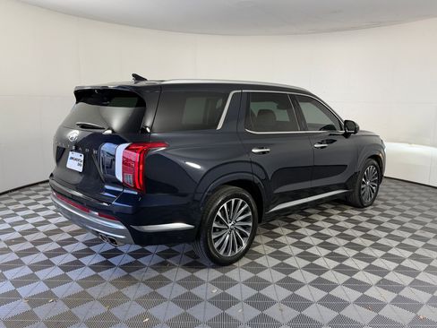Used 2025 Hyundai Palisade Calligraphy image 9