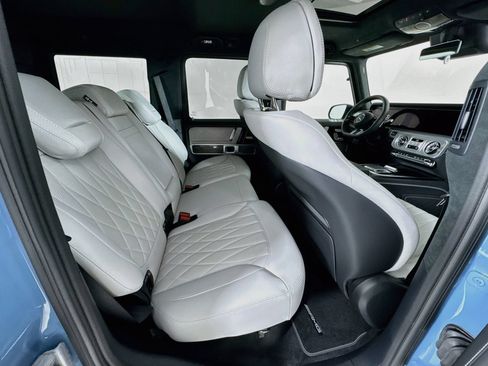New 2027 Mercedes-Benz G 580 e image 30