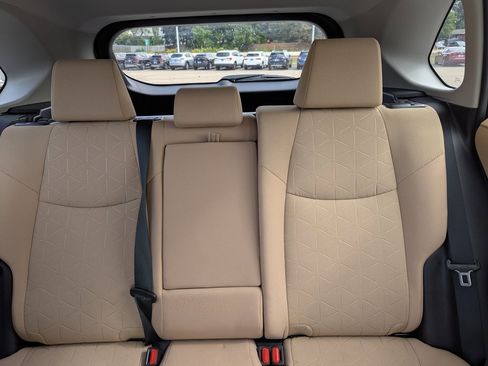 Used 2023 Toyota RAV4 XLE image 18