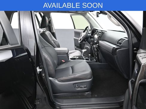 Used 2024 Toyota 4Runner TRD Off-Road Premium w/ Moonroof Package AWD/4WD image 35