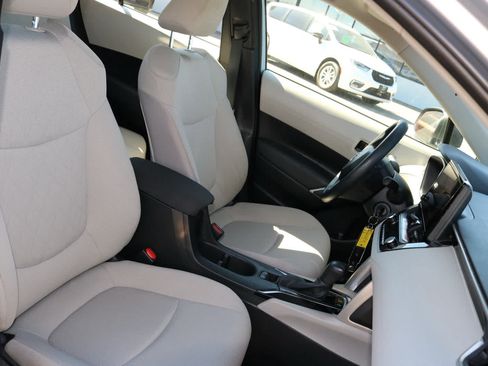 Used 2024 Toyota Corolla Cross L AWD/4WD image 20
