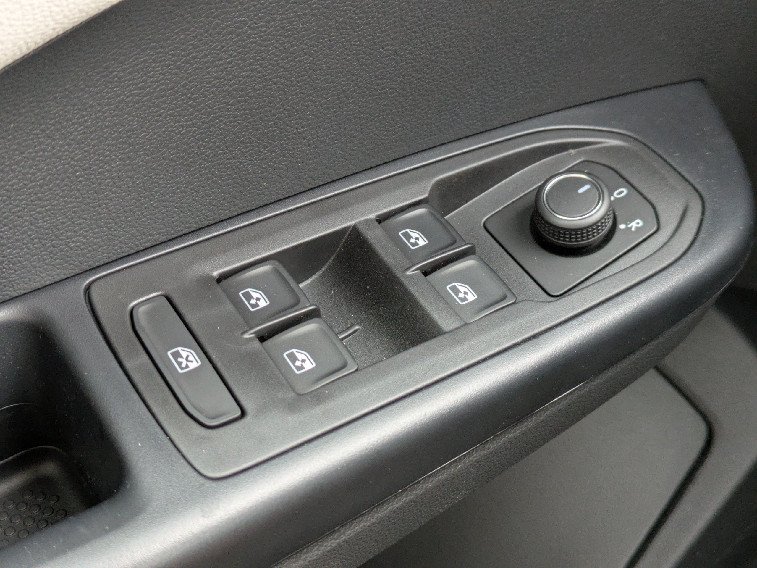 New 2026 Volkswagen Taos S FWD image 21