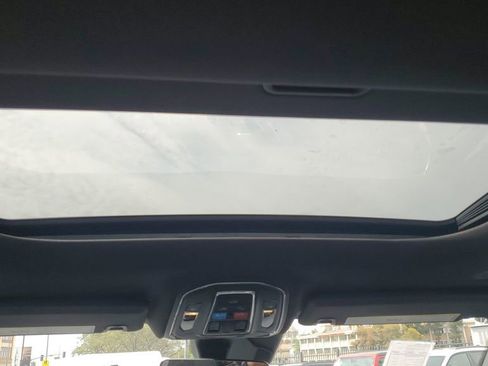 New 2025 Jeep Grand Cherokee L Altitude image 13