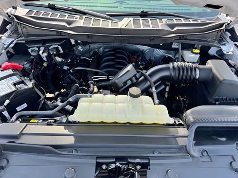 Used 2022 Ford F150 Lariat AWD/4WD image 36