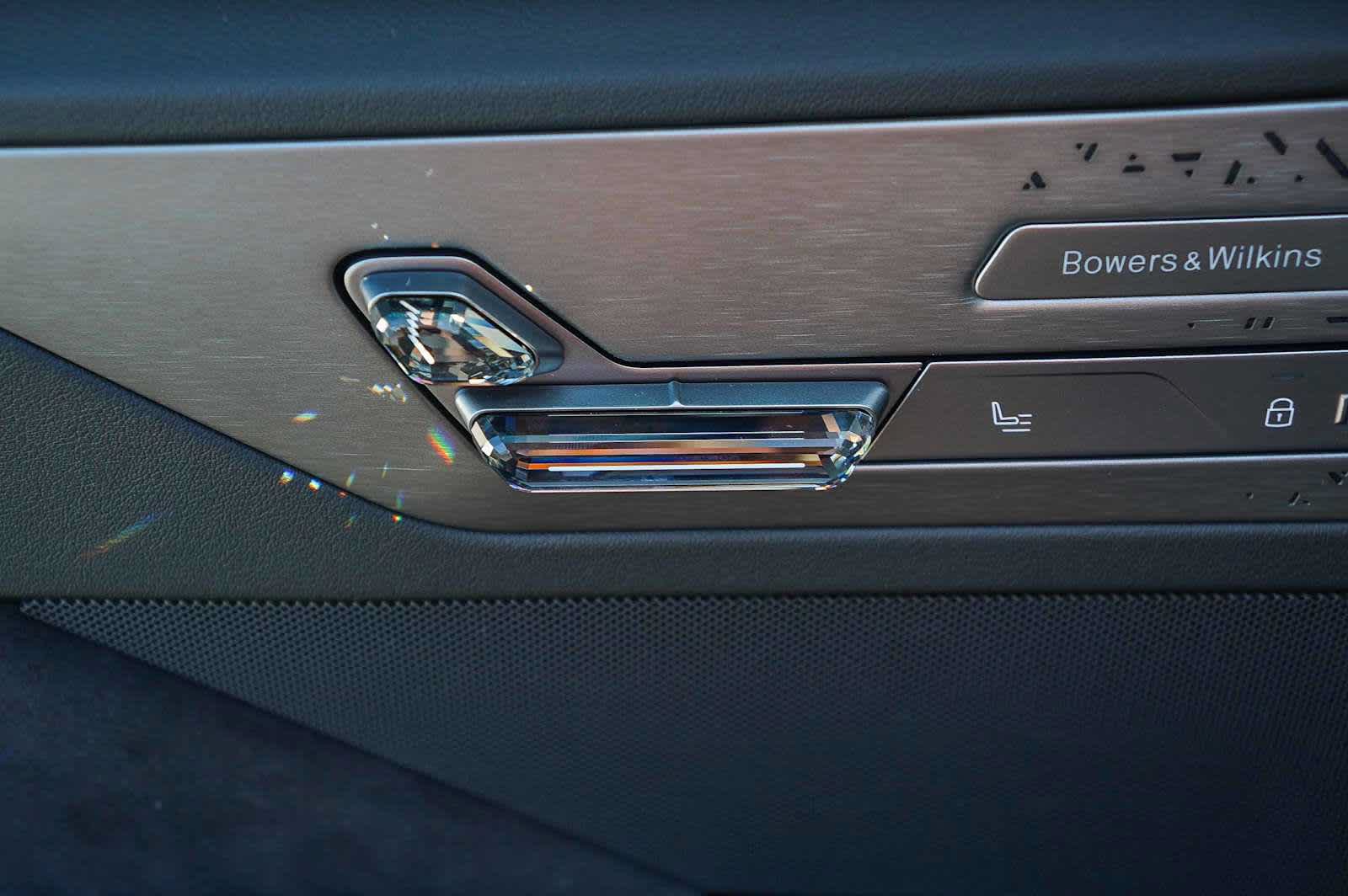 New 2027 BMW 740i RWD image 24