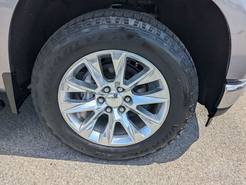 Used 2021 Chevrolet Silverado 1500 LTZ w/ Safety Package II AWD/4WD image 11
