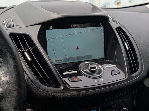 Used 2019 Ford Escape Titanium FWD image 30