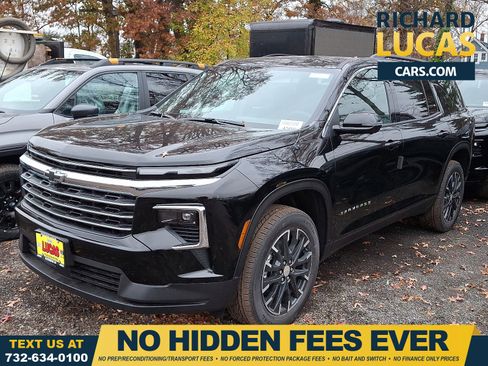 New 2026 Chevrolet Traverse LT w/ Sun and Wheel Package image 1