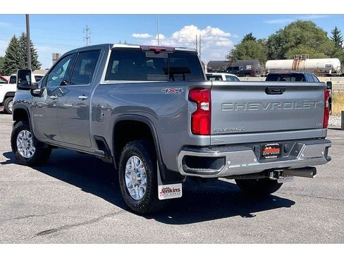 Used 2024 Chevrolet Silverado 3500 LTZ w/ LTZ Convenience Package AWD/4WD image 13