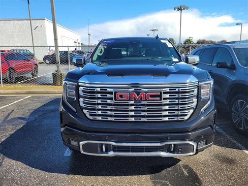 Used 2024 GMC Sierra 1500 Denali image 2