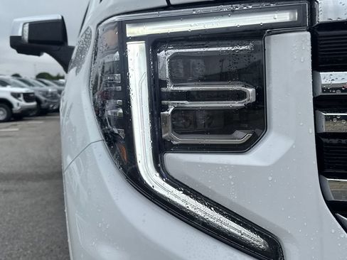 New 2026 GMC Sierra 1500 SLT w/ SLT Premium Plus Package AWD/4WD image 12