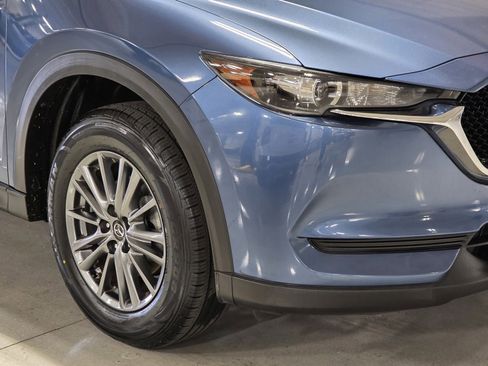 Used 2017 MAZDA CX-5 Touring image 10