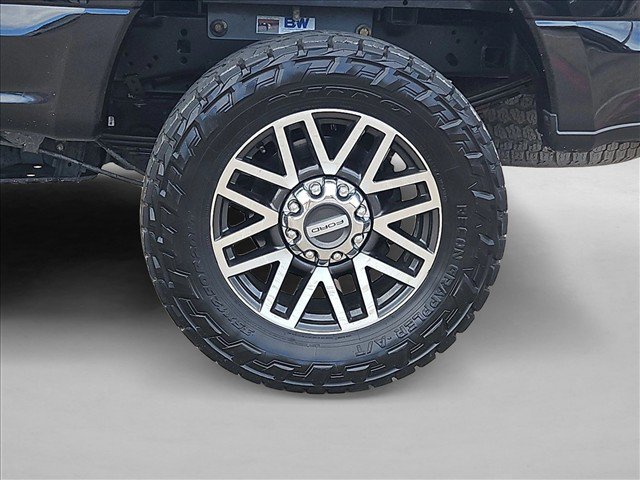 Used 2019 Ford F250 Lariat w/ Lariat Ultimate Package AWD/4WD image 14