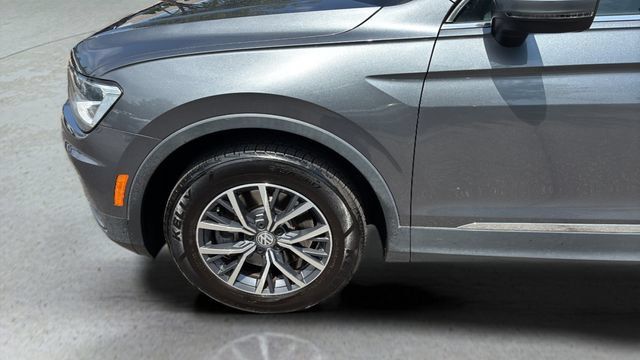 Used 2020 Volkswagen Tiguan SE w/ Panoramic Sunroof Package FWD image 34