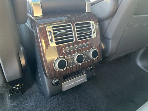 Used 2017 Land Rover Range Rover Supercharged image 26