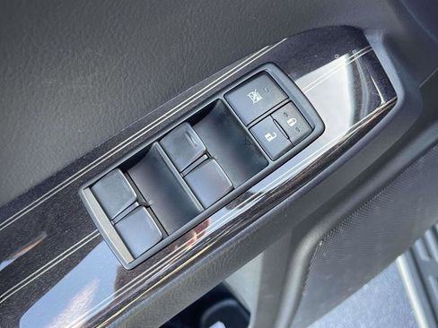 Used 2021 Lexus GX 460 Premium w/ Premium Package image 15