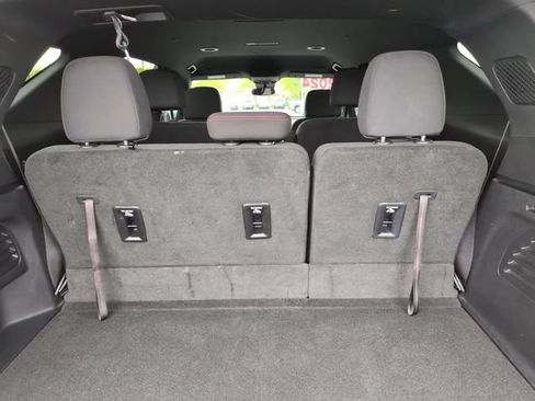 Certified 2024 Chevrolet Traverse Z71 w/ LPO, Floor Liner Package AWD/4WD image 9