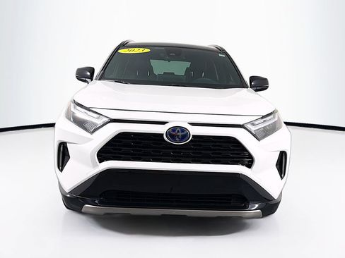 Used 2023 Toyota RAV4 XSE AWD/4WD image 2