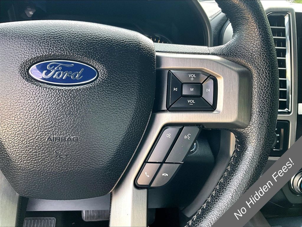 Used 2015 Ford F150 Platinum w/ Equipment Group 701A Luxury AWD/4WD image 18