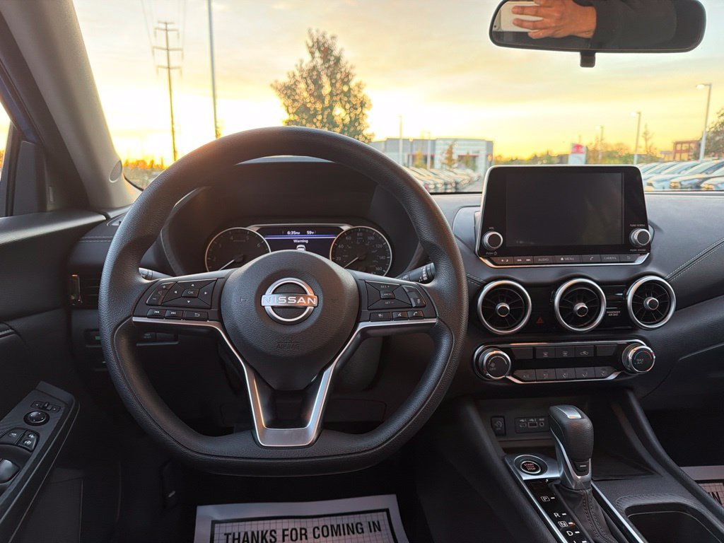 Used 2025 Nissan Sentra SV FWD image 22