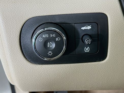 Used 2009 Chevrolet Impala LT image 16
