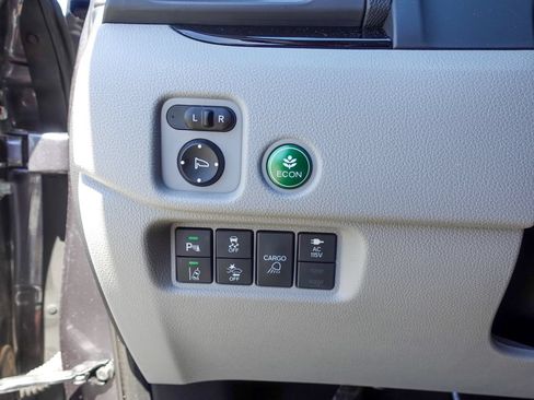 Used 2017 Honda Ridgeline RTL-E image 19