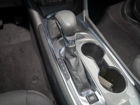 Used 2023 Chevrolet Malibu LT image 16