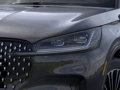 New 2025 Lincoln Aviator Black Label image 40