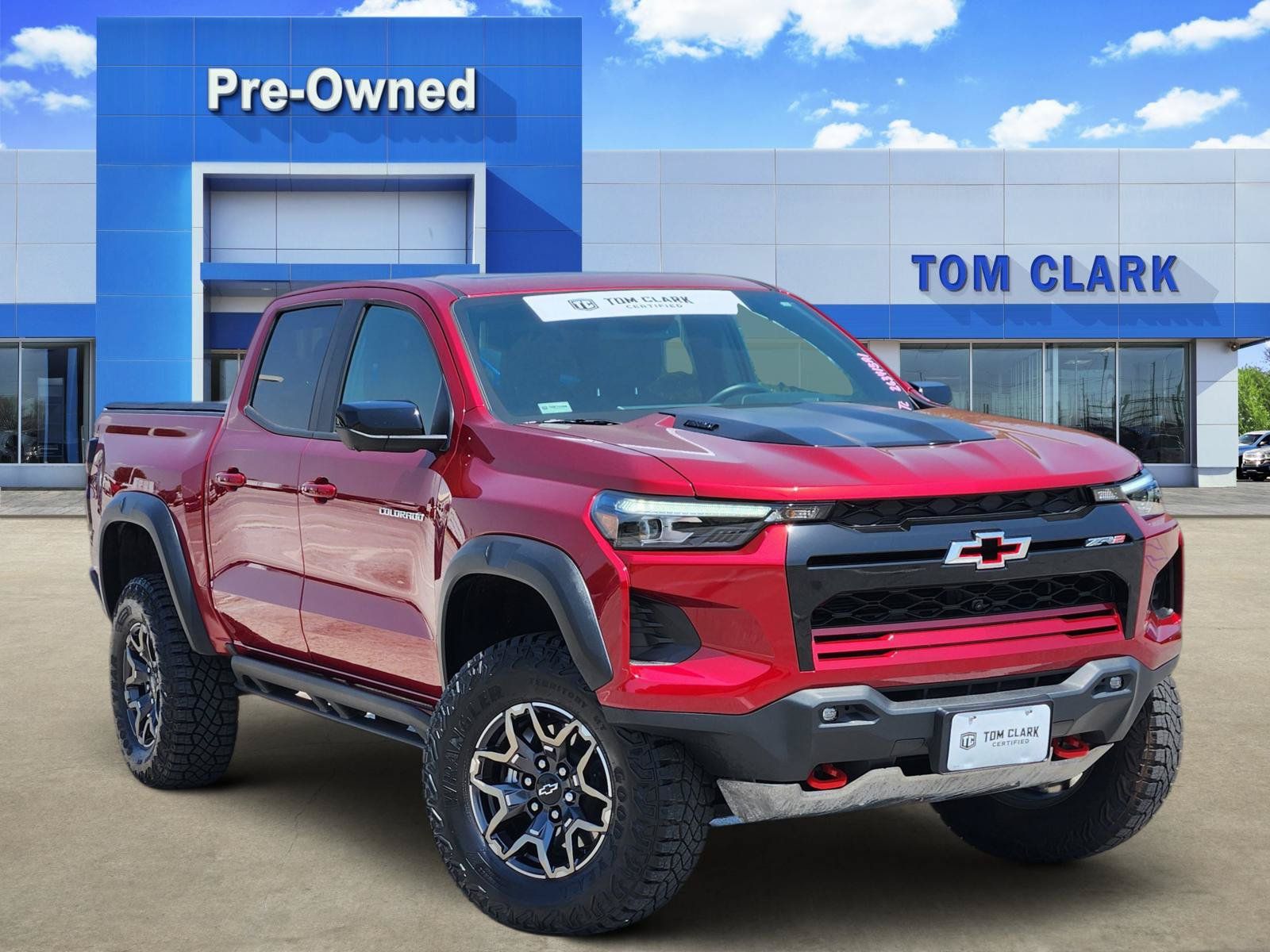 Used 2025 Chevrolet Colorado ZR2 w/ Technology Package AWD/4WD image 1