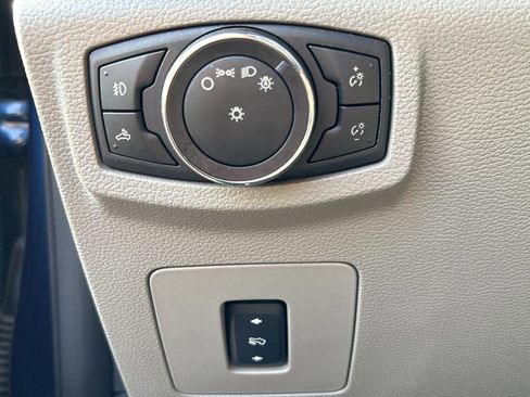 Used 2015 Ford F150 XLT w/ Equipment Group 302A Luxury image 46