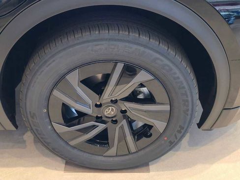 New 2026 Toyota C-HR image 7