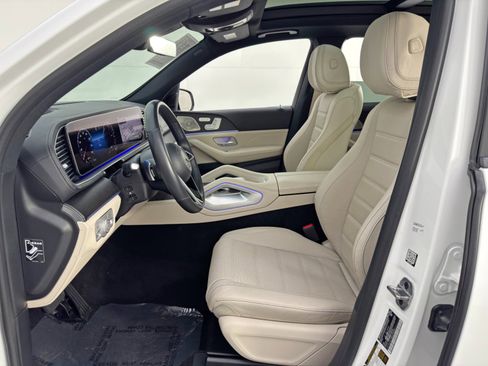 Used 2024 Mercedes-Benz GLE 450e 4MATIC w/ AMG Line Exterior image 17