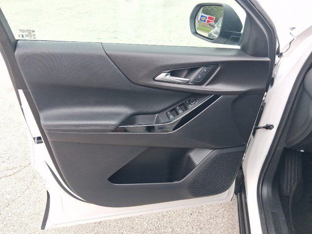 Used 2025 Chevrolet Equinox LT FWD image 15