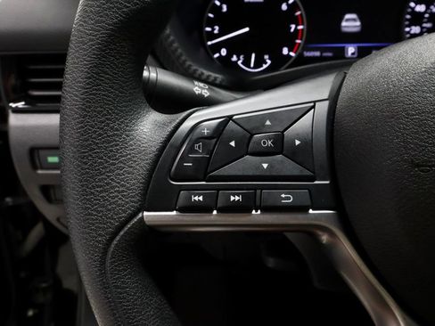 Certified 2024 Nissan Sentra SV FWD image 25
