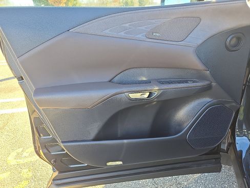 Certified 2025 Lexus RX 450h AWD w/ Convenience Package image 13