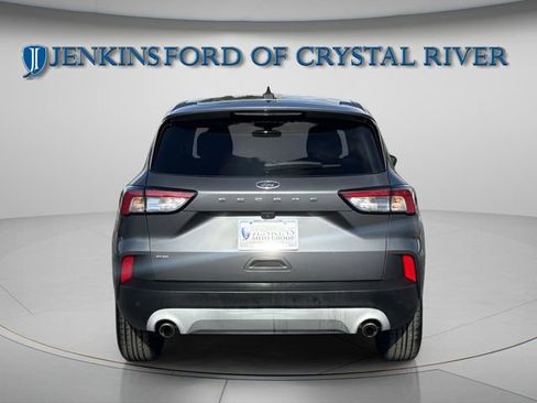 Used 2022 Ford Escape SE FWD image 10