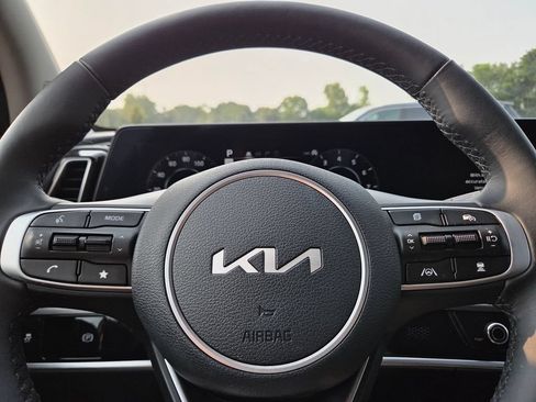 Used 2025 Kia Sportage SX AWD/4WD image 33