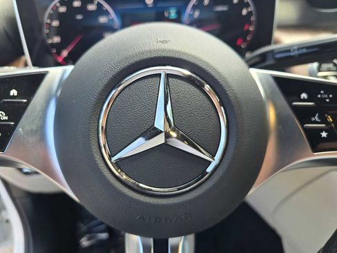 Used 2026 Mercedes-Benz GLC 300 4MATIC image 24