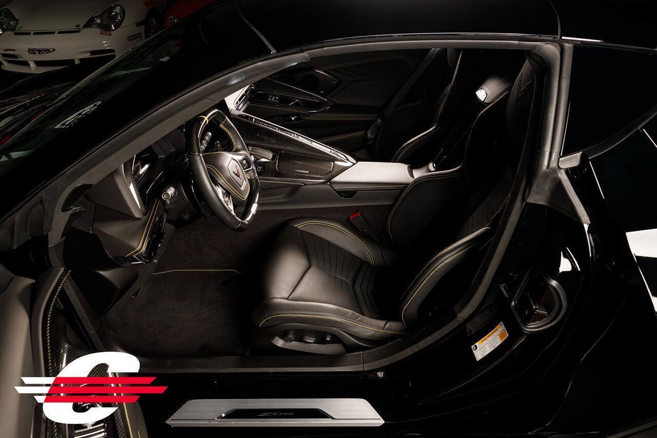 Used 2023 Chevrolet Corvette Z06 w/ Z07 Performance Package RWD image 20