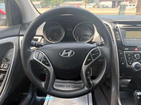 Used 2014 Hyundai Elantra GT FWD image 17