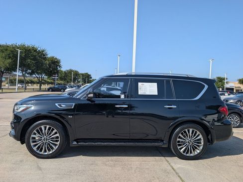 Used 2018 INFINITI QX80 2WD w/ Driver Assistance Package image 3