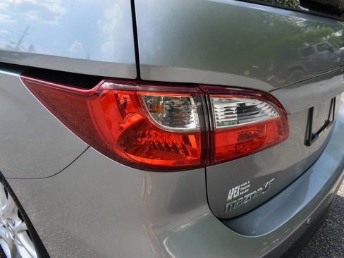 Used 2013 MAZDA MAZDA5 Grand Touring FWD image 37