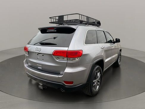 Used 2017 Jeep Grand Cherokee Limited image 6