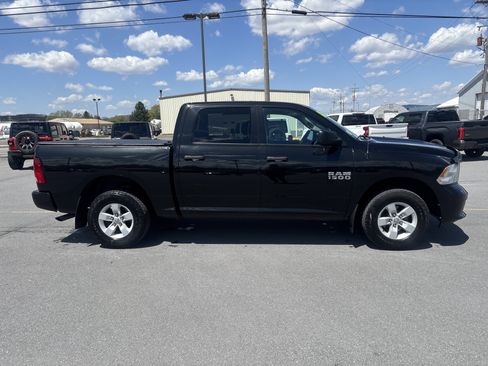 Used 2018 RAM 1500 Express AWD/4WD image 2