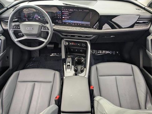Certified 2025 Audi Q5 Premium w/ Convenience Package AWD/4WD image 16