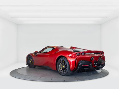 Used 2024 Ferrari SF90 Spider AWD/4WD image 3