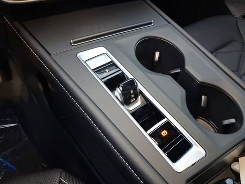 New 2026 Volkswagen Atlas Cross Sport SE image 9