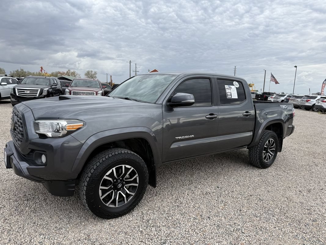 Used 2021 Toyota Tacoma TRD Sport w/ Technology Package AWD/4WD image 5