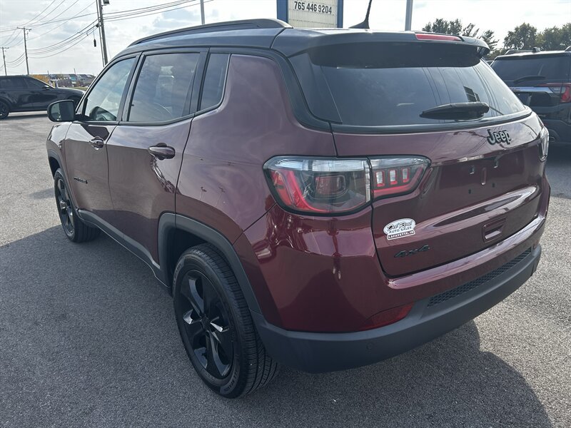 Used 2021 Jeep Compass Altitude w/ Sun & Sound Group AWD/4WD image 5