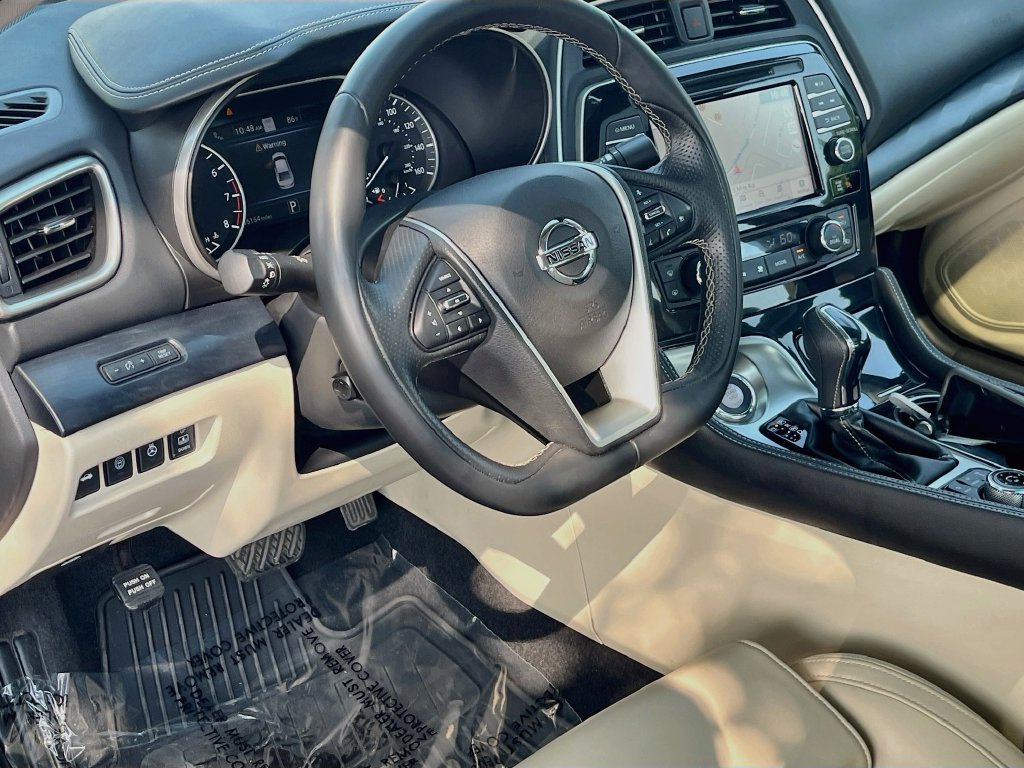 Used 2023 Nissan Maxima Platinum w/ Sport Mat Group FWD image 9